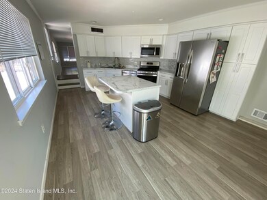 78 Pitney Ave, Staten Island, NY 10309 - photo 4