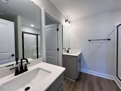 Bryce Main Bath