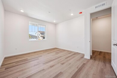 9164 Telluride Ct, Commerce City, CO 80022 - photo 2