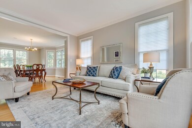 9620 Chathams Ford Dr, Vienna, VA 22182 - photo 7