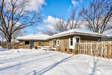 7-web-or-mls-340 W 27th St, Holland-7