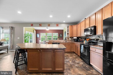 1121 Sassafras Cir, Eldersburg, MD 21784 - photo 7