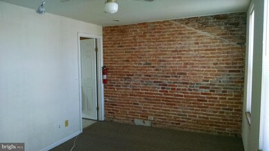 807 Hollins St unit 3, Baltimore, MD 21201 - photo 5