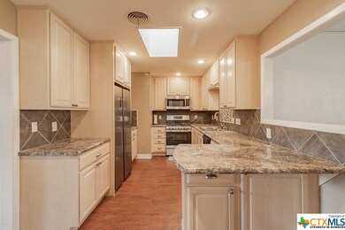 406 Ridge St, Copperas Cove, TX 76522 - photo 5