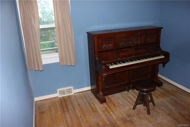 544 Payne Ave, North Tonawanda, NY 14120 - photo 4