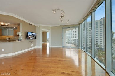 Turnberry Towers unit 708, Las Vegas, NV 89109 - photo 6