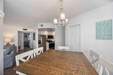 Island House unit 10, Sarasota, FL 34242 - photo 5