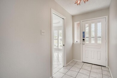 204 W Louella Dr, Hurst, TX 76054 - photo 3