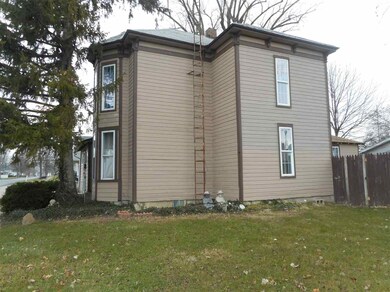121 S Wayne St, Portland, IN 47371 - photo 2