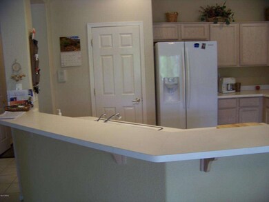 Kitchen Breakfast  Bar & Pantry