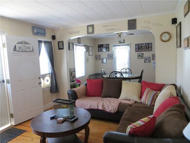 229 Fairfield Ave, Woonsocket, RI 02895 - photo 7