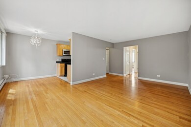 820 Seward St unit 2D, Evanston, IL 60202 - photo 5