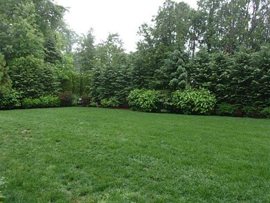 4 Wildflower Rd, Barrington, RI 02806 - photo 3