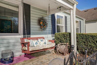 1345 E Walnut St-56