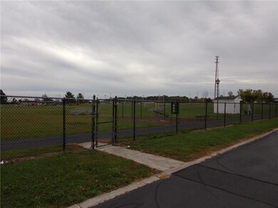 16 E Camelot Dr unit 16, Wapakoneta, OH 45895 - photo 6