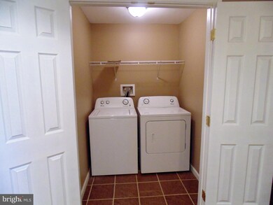 321 Scarboro Dr, Bunker Hill, WV 25413 - photo 5