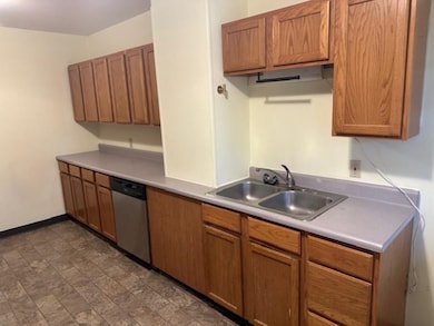 131 High St unit C, Keene, NH 03431 - photo 4