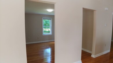 8 N Steele St unit 1, Worcester, MA 01607 - photo 7