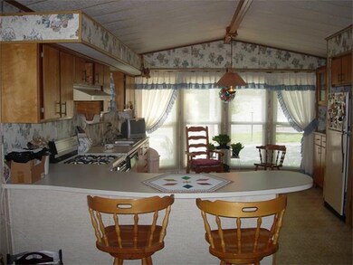 24 Stella Dr, Weymouth, MA 02188 - photo 5