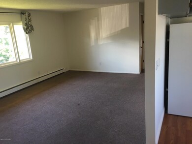 4004 Cope St unit 4, Anchorage, AK 99503 - photo 2