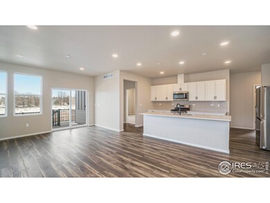 Views pour into the living room!