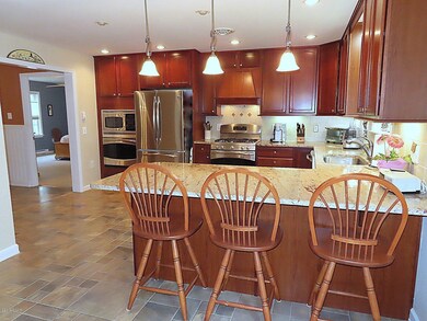 117 Timber Ridge Dr, Hawley, PA 18428 - photo 3