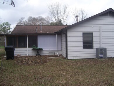 10030 Santa Monica Blvd, Houston, TX 77089 - photo 7