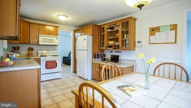 9502 Gunview Rd, Nottingham, MD 21236 - photo 7