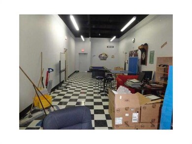 Photo. Additional picture of 810 square feet