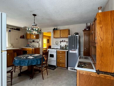 28 Old Henniker Rd, Hillsborough, NH 03244 - photo 5