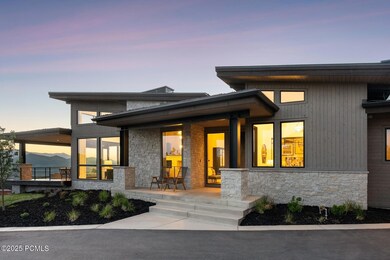 3_Front-Entrance_1800x1200_4235105
