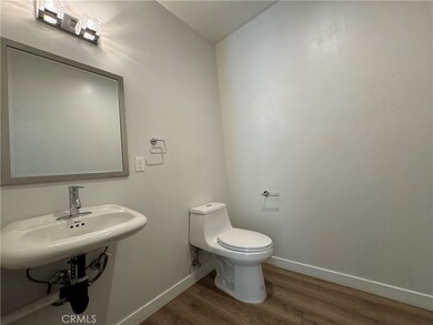 22425 Del Valle St unit 1, Woodland Hills, CA 91364 - photo 4