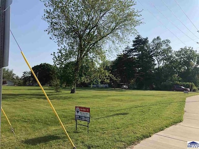 1325 E Margaret Dr, Terre Haute, IN 47802 - photo 2