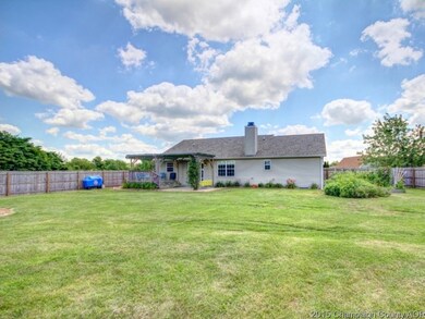 23 Nightingale Cir, Camargo, IL 61919 - photo 2