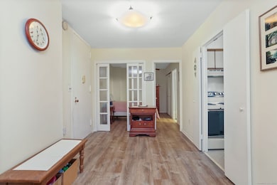 44 Strawberry Hill Ave unit 1H, Stamford, CT 06902 - photo 3