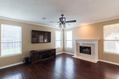 457 Shade Tree Ct, Hurst, TX 76054 - photo 6