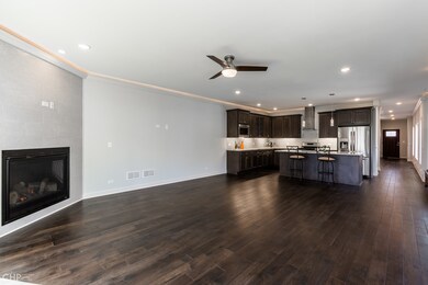 942 N Loomis St, Naperville, IL 60563 - photo 6