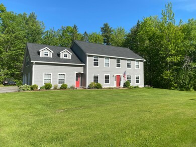 12 Cromwell Dr, Orono, ME 04473 - photo 3