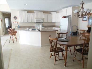 Kitchen/dining area
