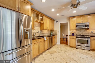 9708 Conestoga Way, Potomac, MD 20854 - photo 7