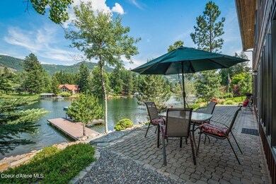 Ultimate Lakeside Living