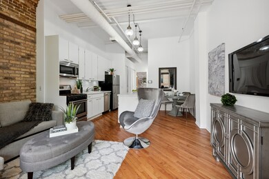 601 Linden Place unit 219, Evanston, IL 60202 - photo 3