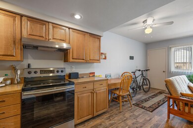 70 W 2nd East #4 HiRes-5