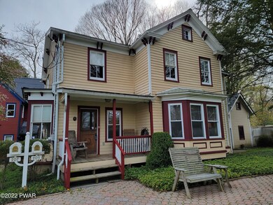 205 E Harford St, Milford, PA 18337 - photo 4