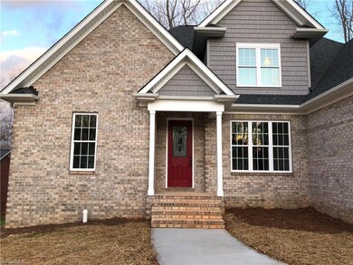 994 E Chamberlin Dr, Asheboro, NC 27205 - photo 2