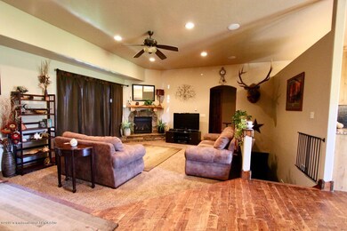 907 Paiute St, Driggs, ID 83422 - photo 4