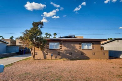 446 E Franklin Ave Mesa AZ-large-002-8-E