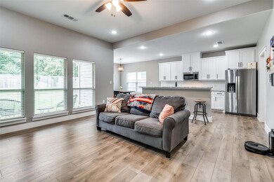 1205 Amsden Cir, Denison, TX 75020 - photo 6