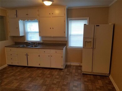 7036 College Ave, Kansas City, MO 64132 - photo 2