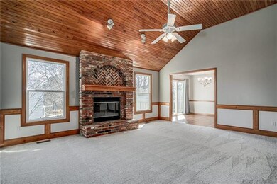 9219 Swarner Dr, Lenexa, KS 66219 - photo 5